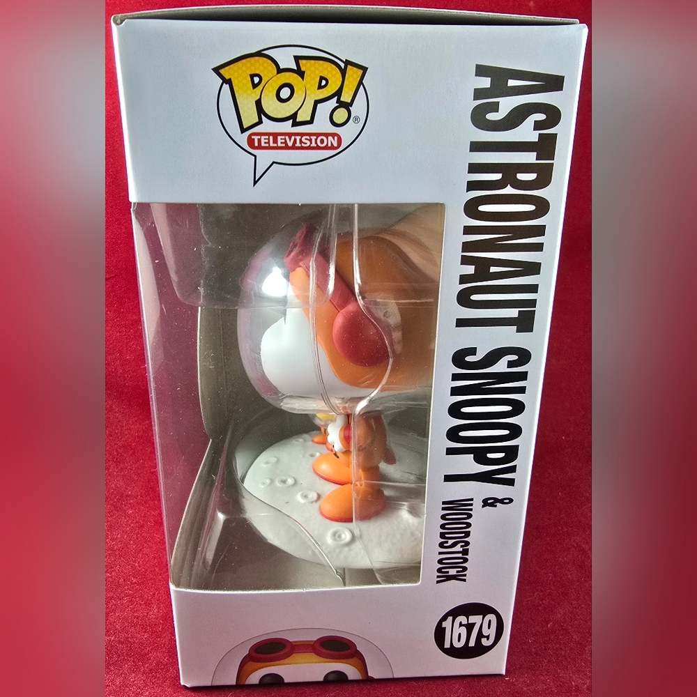 Astronaut Snoopy & Woodstock funko # 1679 (nib) With Pop Protector - Picture 5 of 7